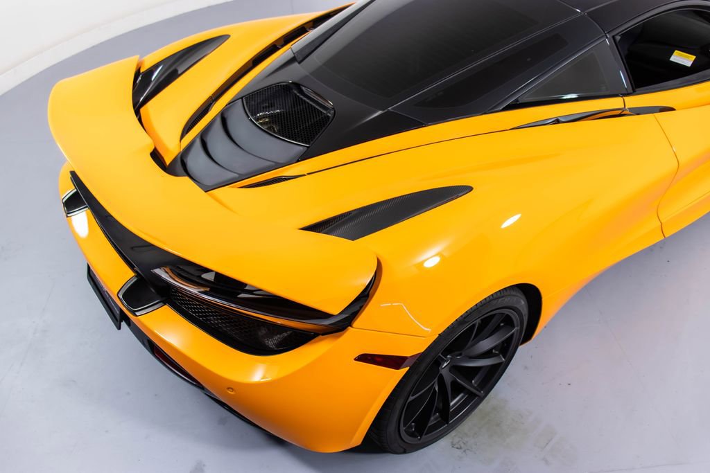 Used 2021 McLaren 720S Performance photo 21