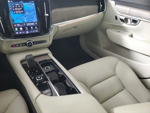 2023 Volvo S90 B6 Plus