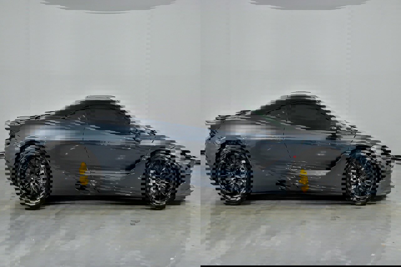 Used 2018 McLaren 720S Performance photo 16