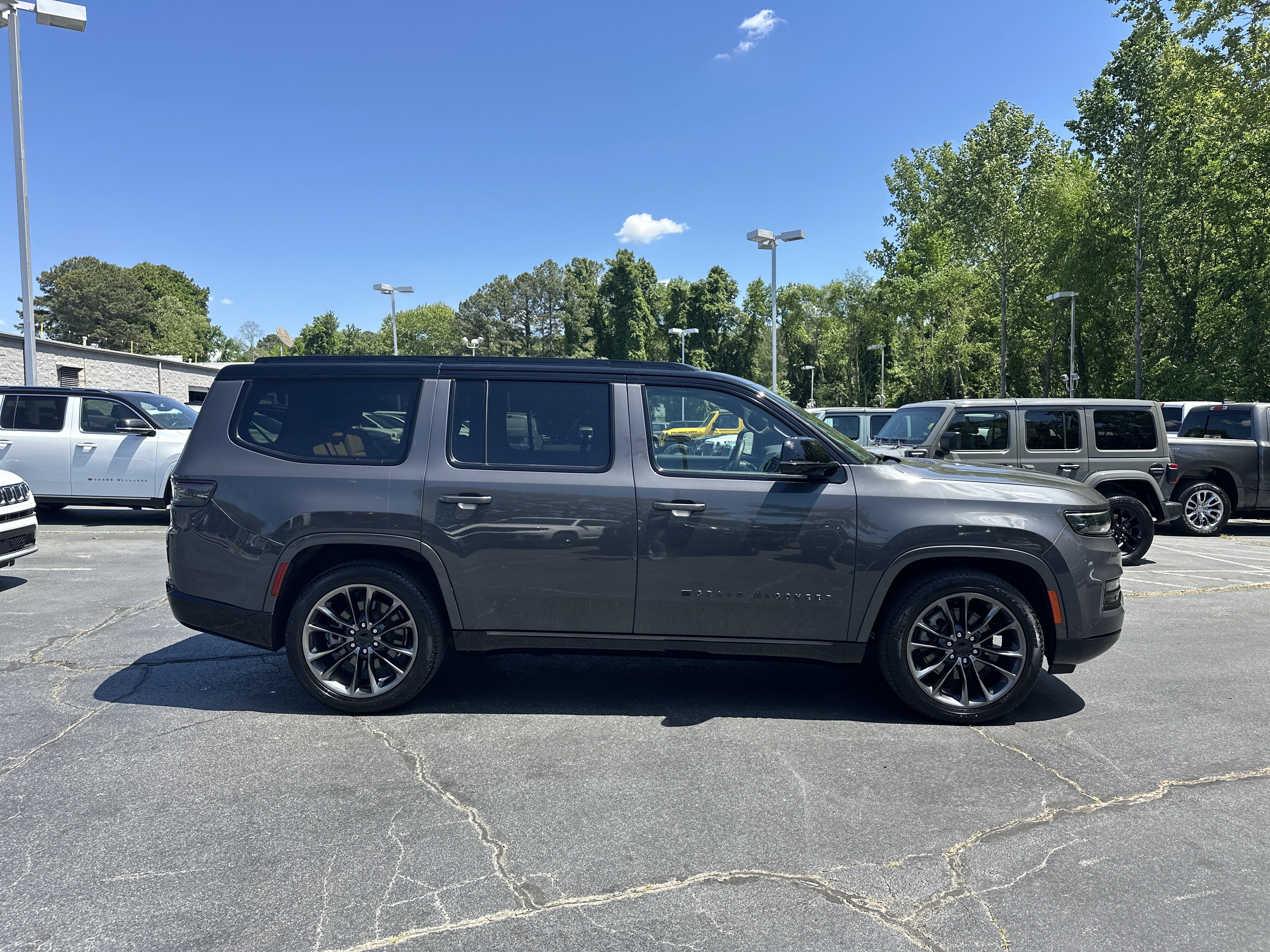 2025 Jeep Grand Wagoneer Series III