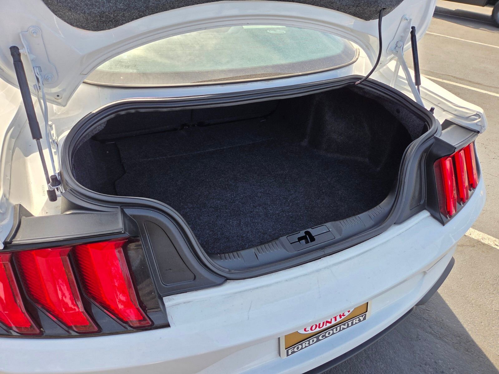 2020 Ford Mustang Coupe