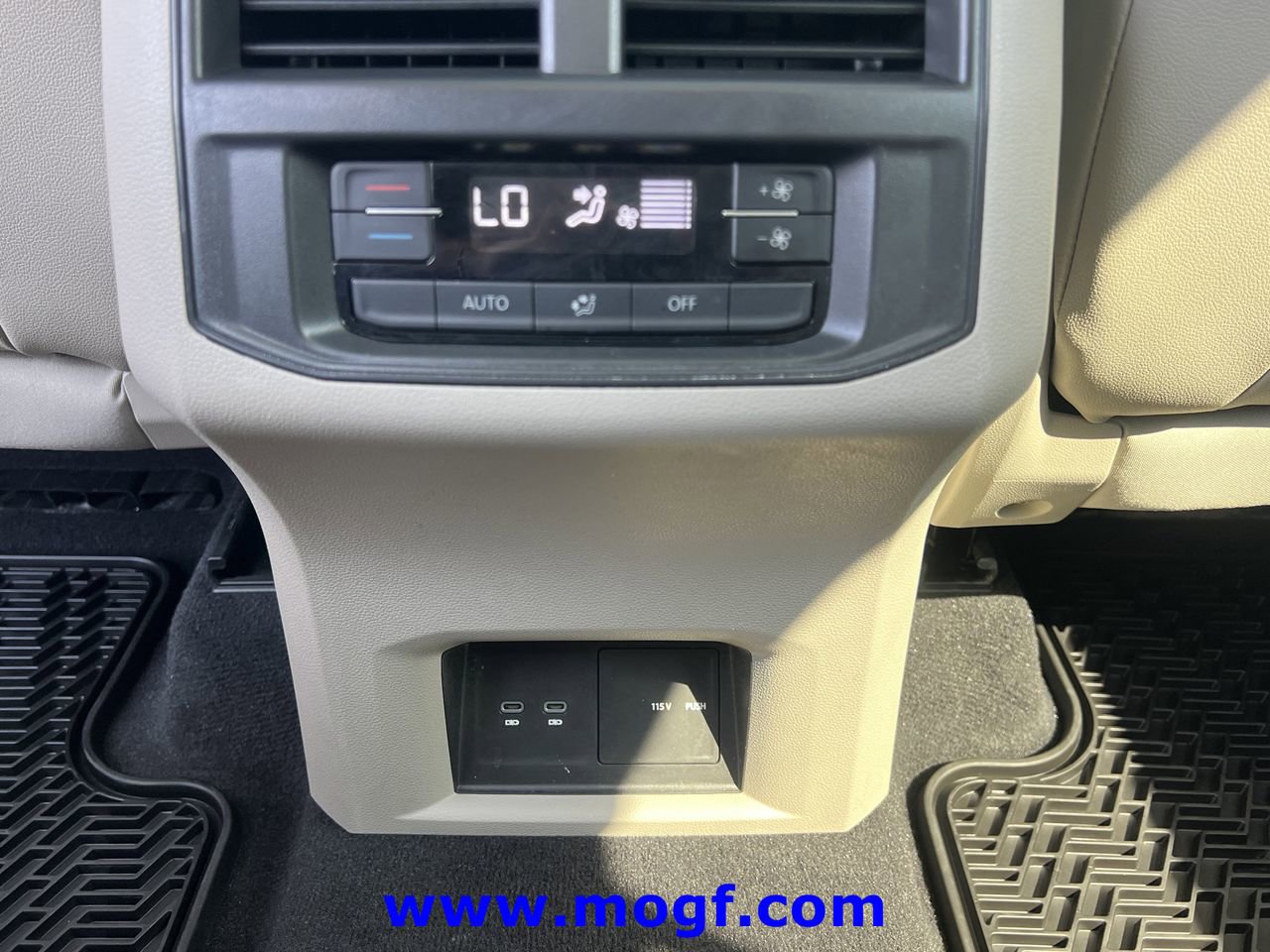 2022 Volkswagen Atlas SE