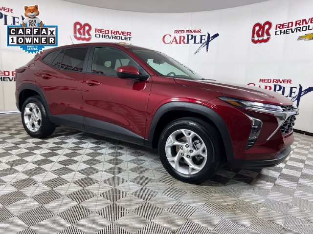 Used 2024 Chevrolet Trax LS w/ LS Convenience Package