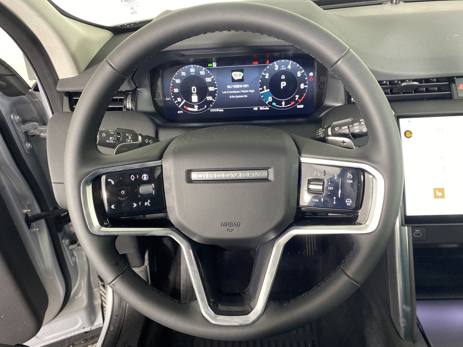 2025 Land Rover Discovery Sport S