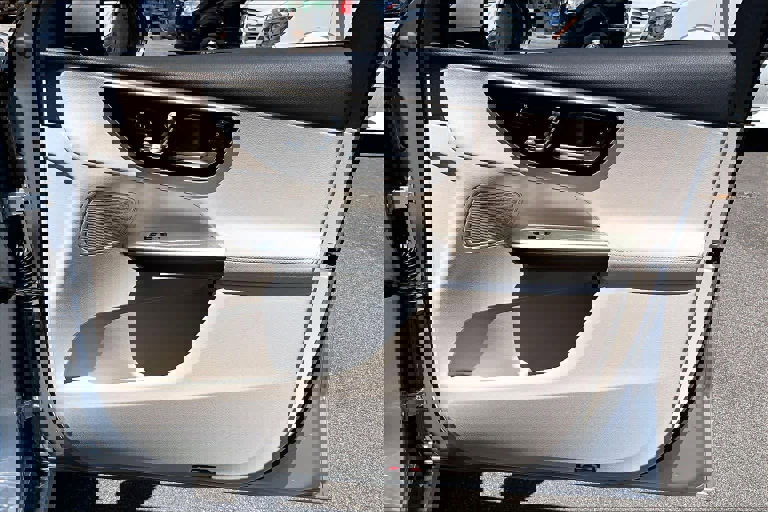 2025 Mercedes-Benz GLC 300