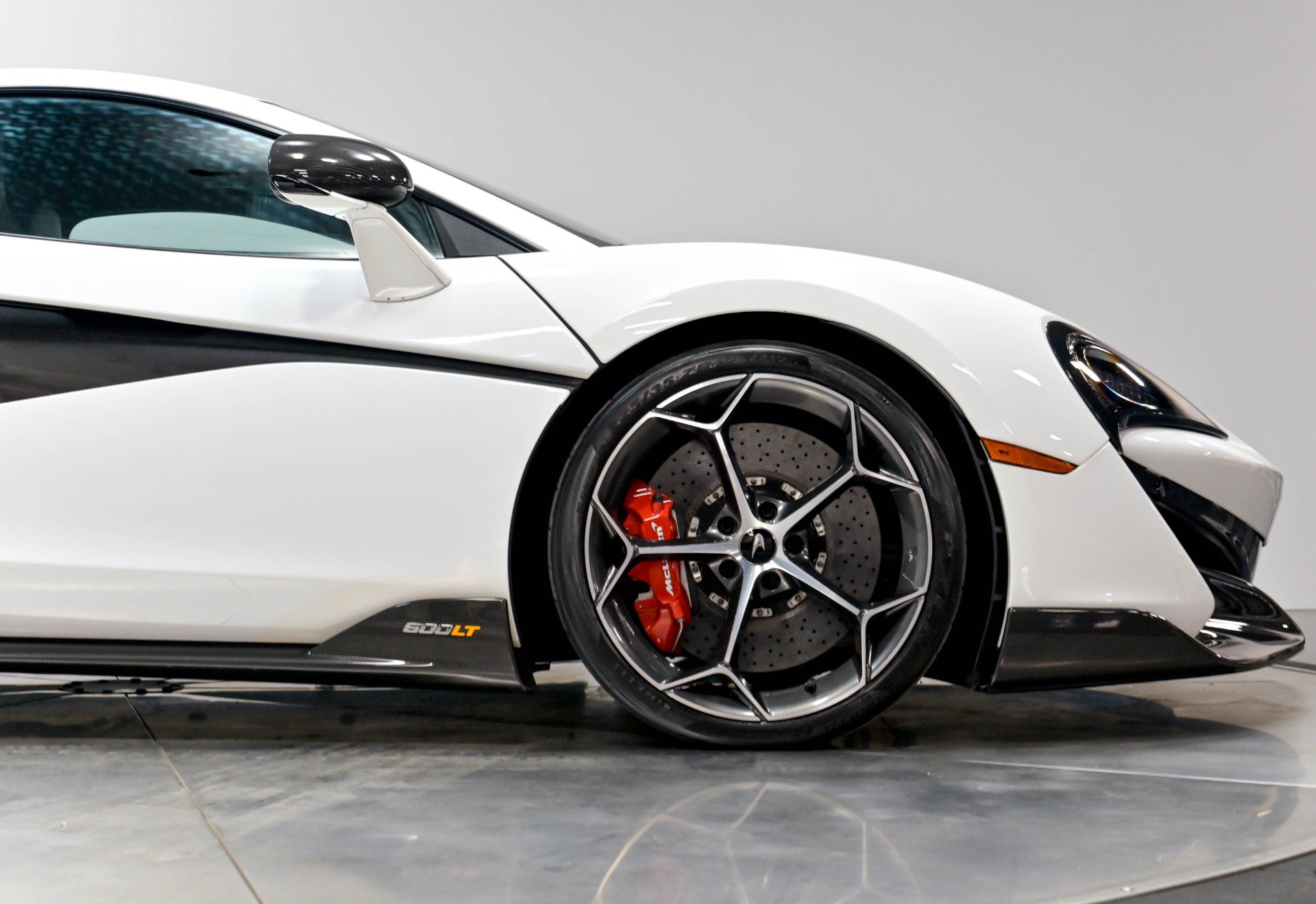 Used 2019 McLaren 600LT photo 21