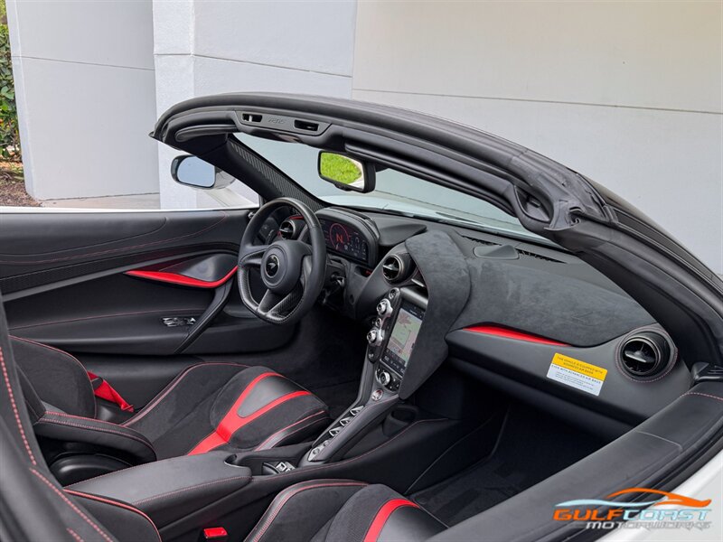 Used 2021 McLaren 720S Performance photo 27