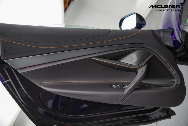 Used 2025 McLaren 750S Spider photo 36