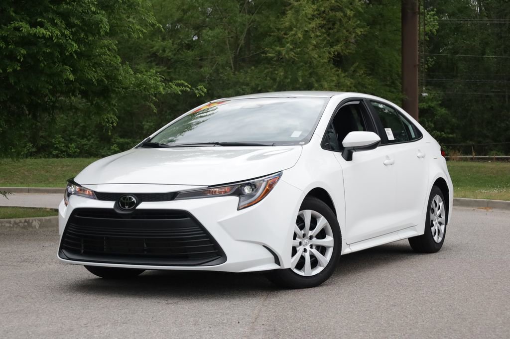 Used 2025 Toyota Corolla LE