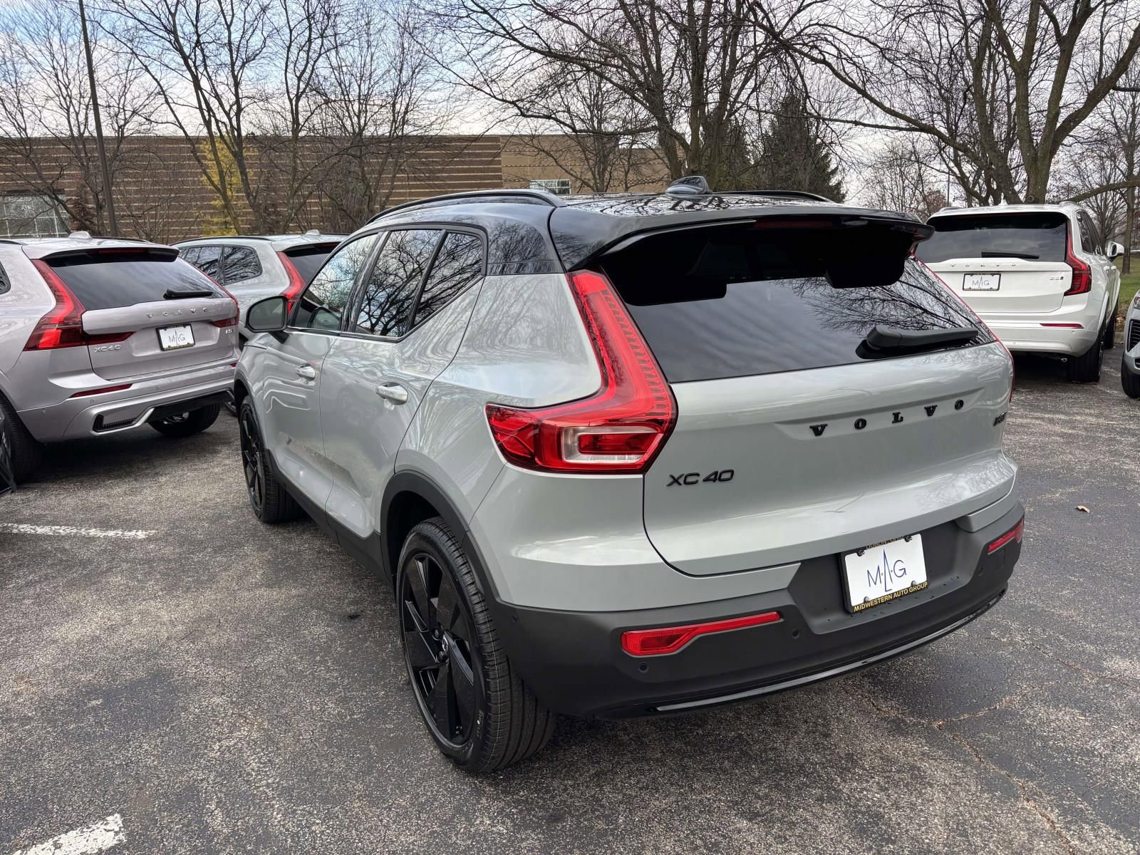 2026 Volvo Xc40 B5 Ultra
