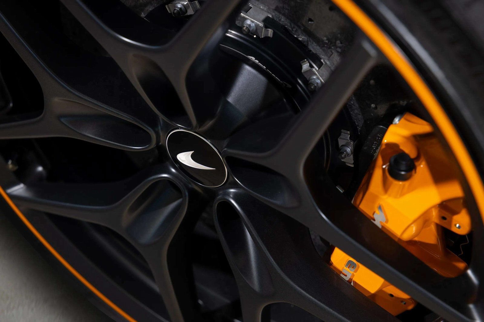 New 2026 McLaren 750S photo 21