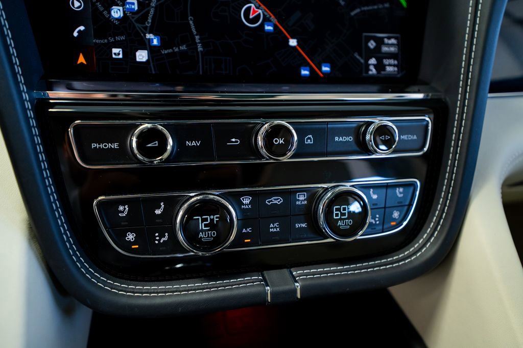 2021 Bentley Bentayga Plug-In Hybrid