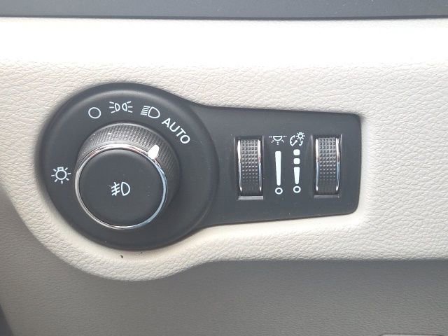 2023 Chrysler Pacifica Touring-L