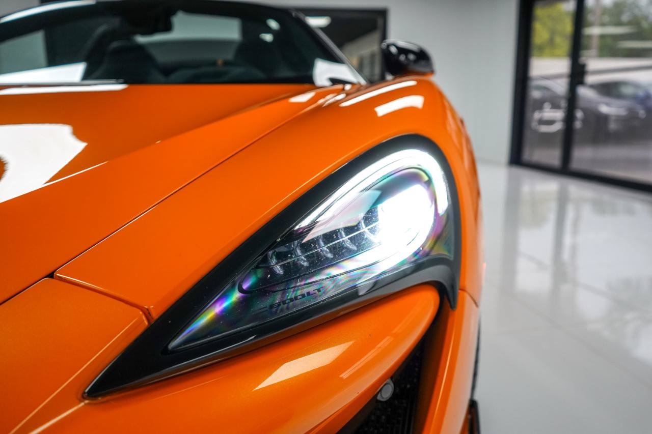 Used 2020 McLaren 600LT Spider photo 15