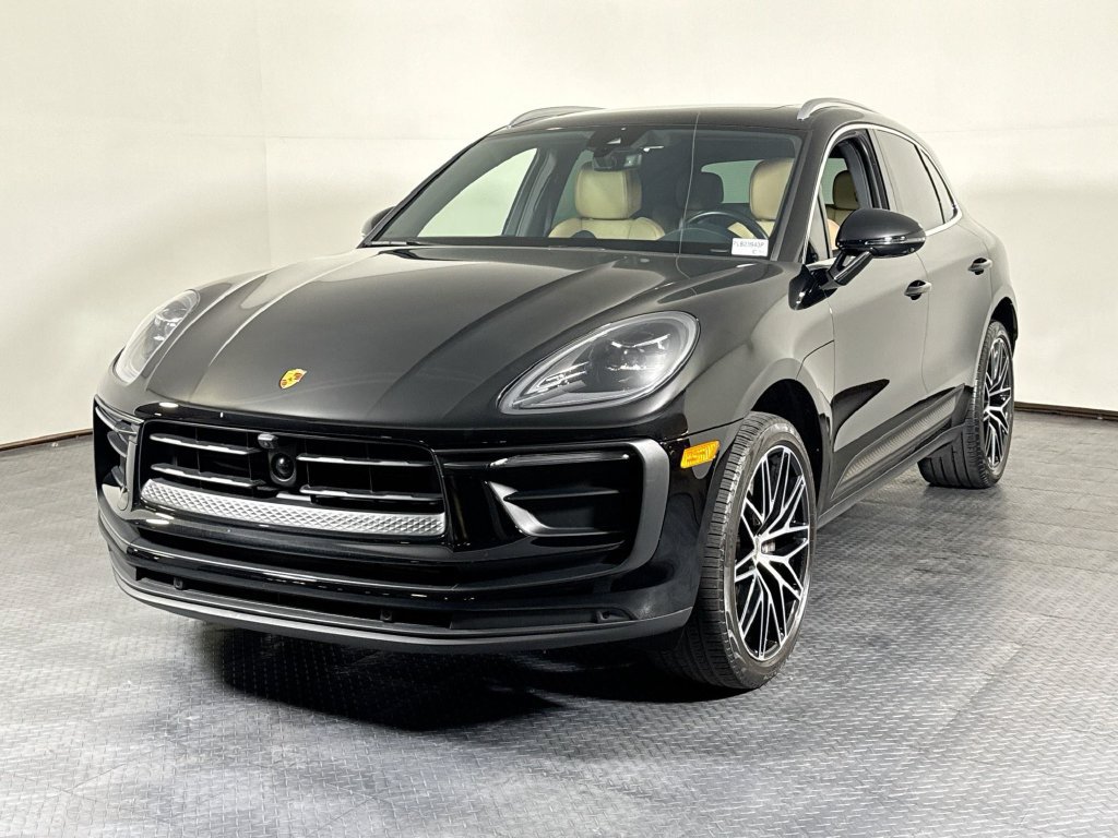 Certified 2023 Porsche Macan