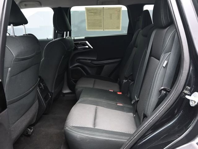 2022 Mitsubishi Outlander ES