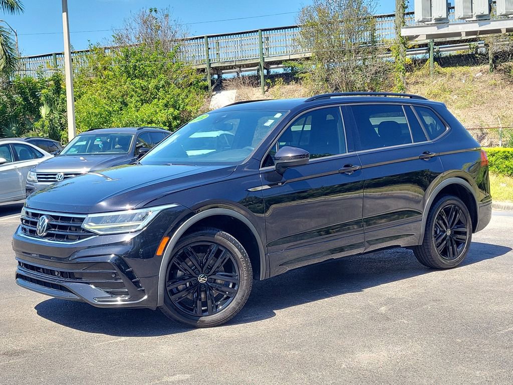 Used 2022 Volkswagen Tiguan SE R-Line