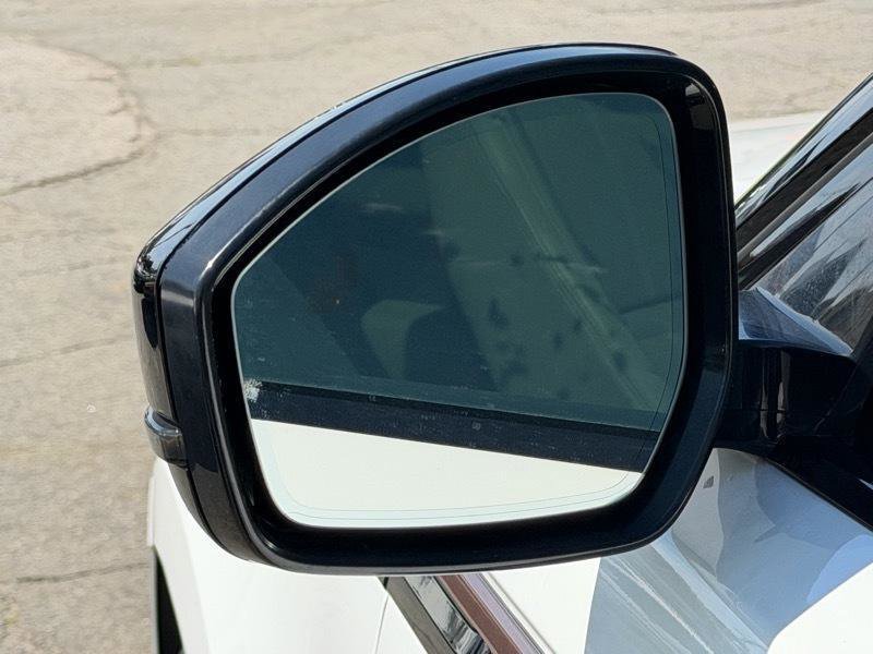 2018 Land Rover Range Rover Velar R-Dynamic SE