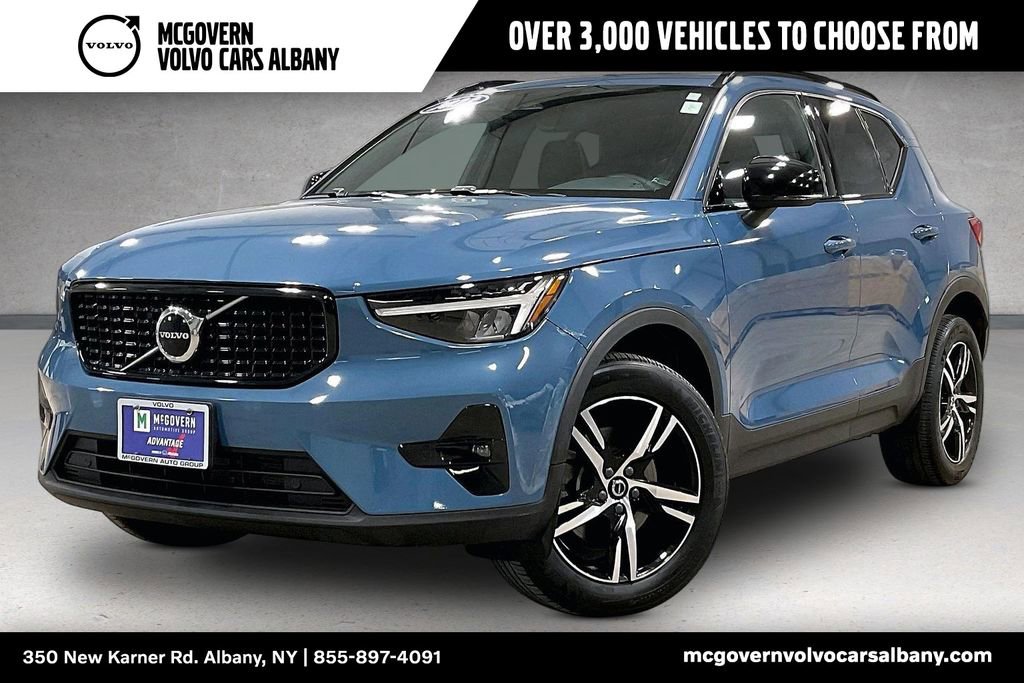 Certified 2023 Volvo XC40 B5 Plus w/ Climate Package