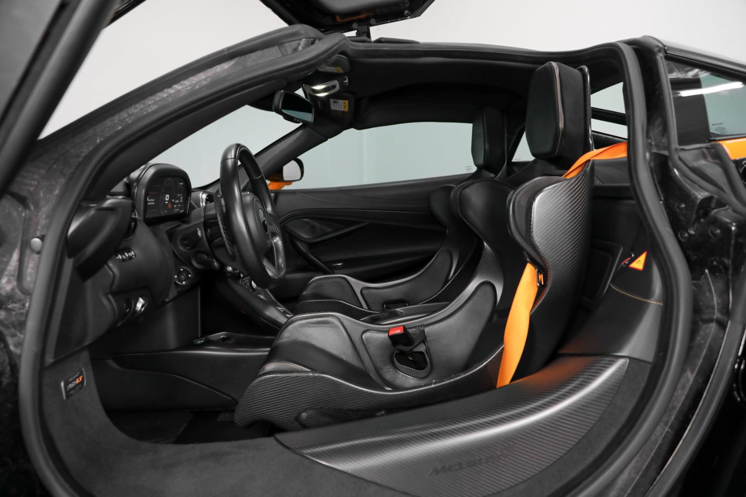 Used 2021 McLaren 765LT photo 44