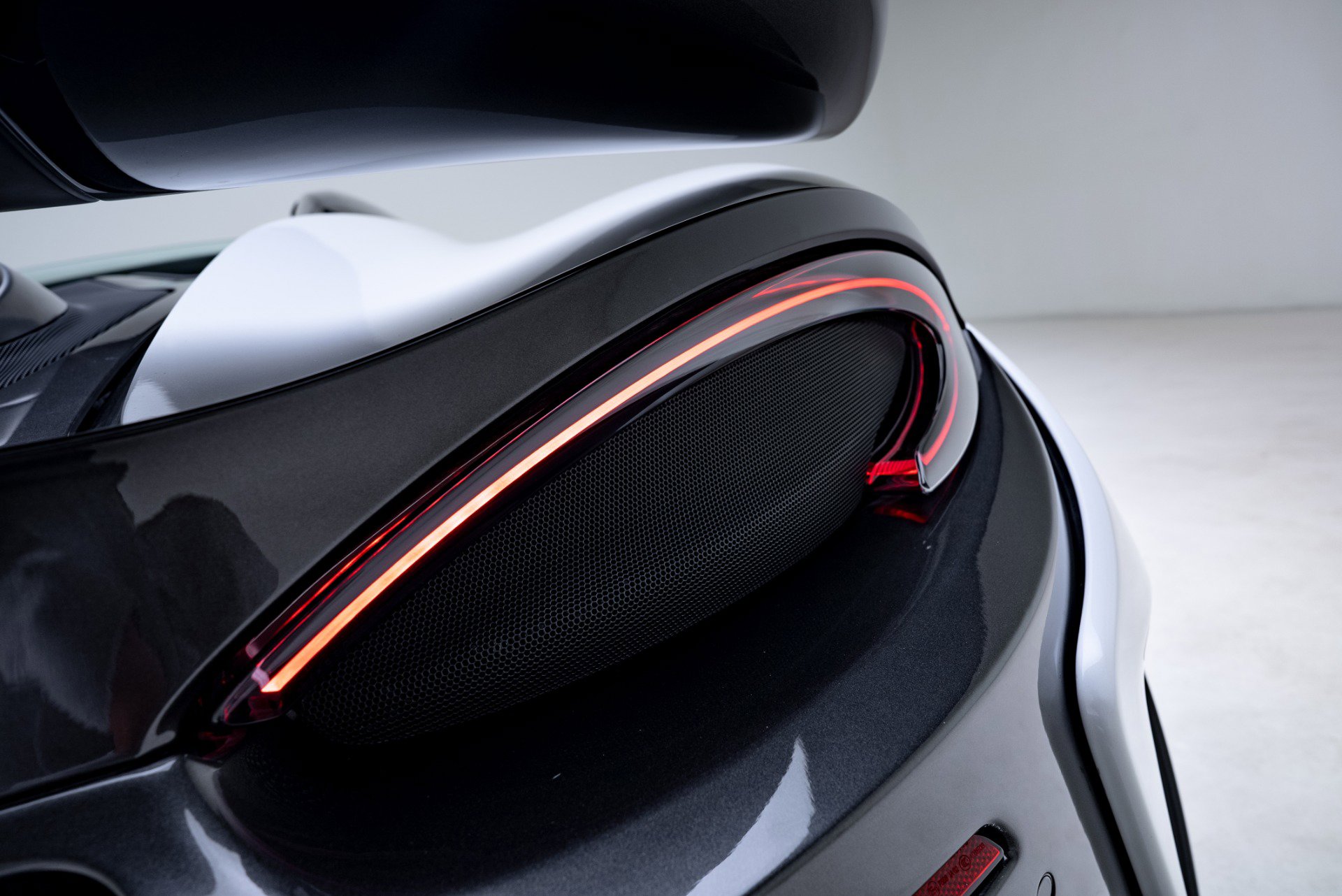 Used 2020 McLaren 600LT Spider photo 13