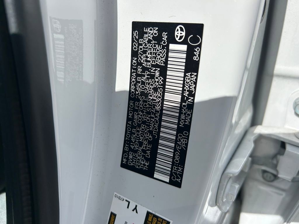 2025 Toyota Prius XLE