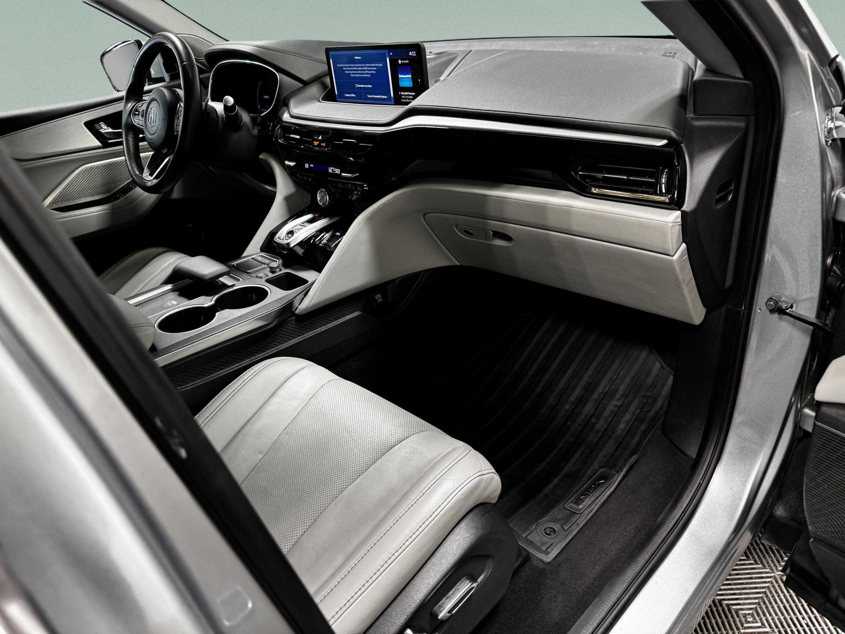 2023 Acura MDX FWD w/ Technology Package