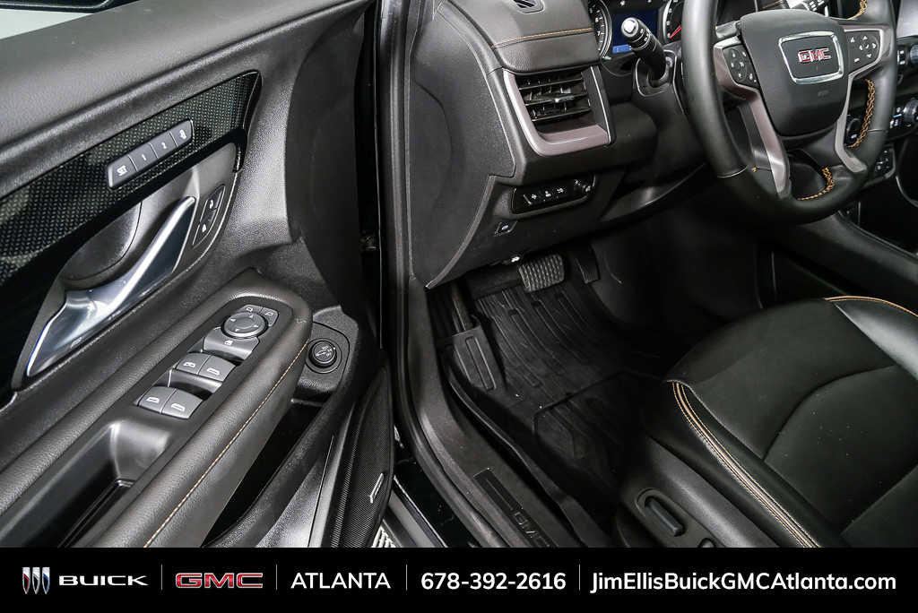 2023 GMC Terrain AT4