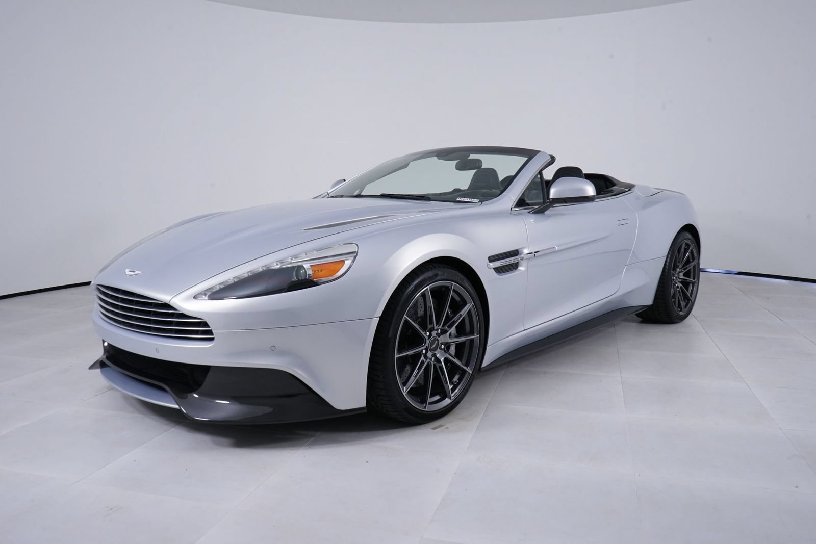 Used 2016 Aston Martin Vanquish Volante