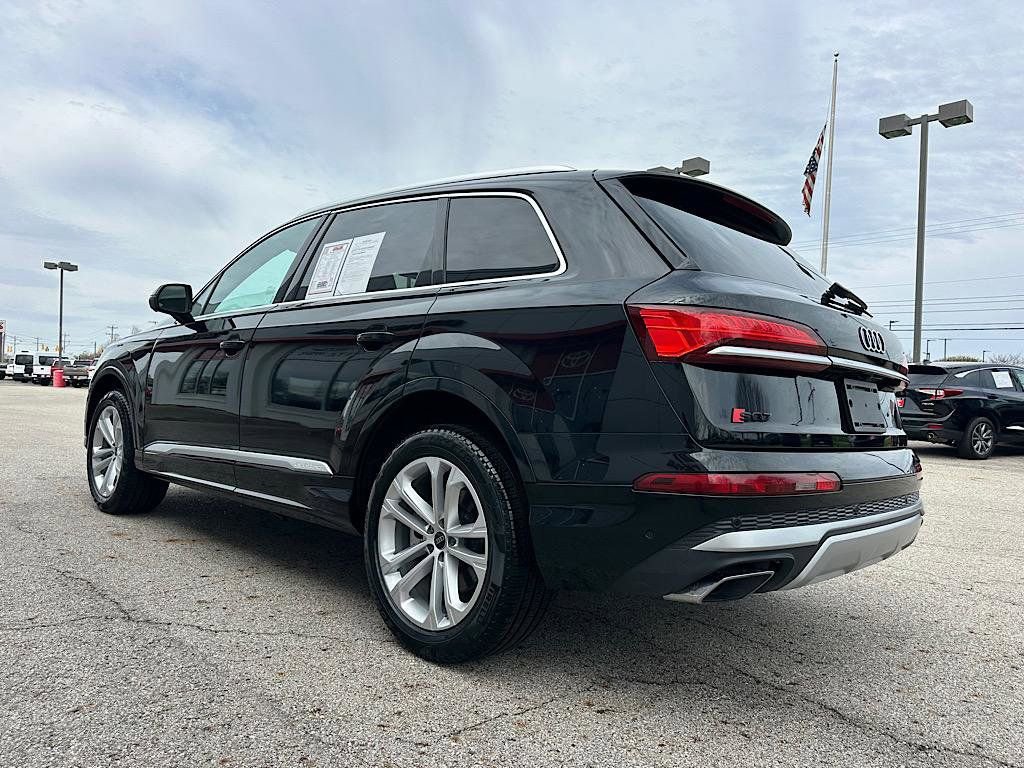 2025 Audi Q7 3.0T Premium Plus