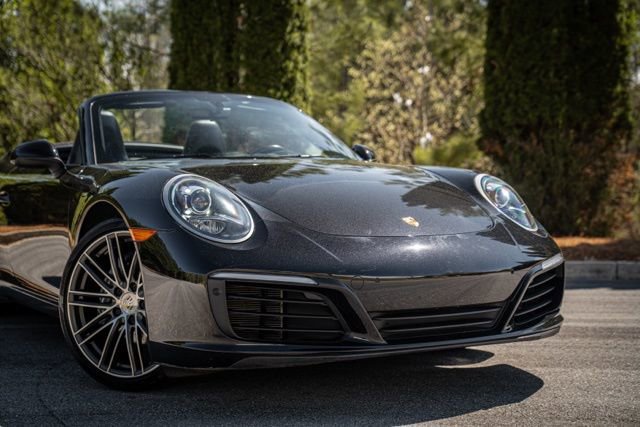 2019 Porsche 911 Carrera