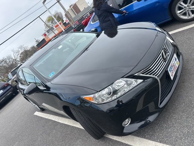 Used 2015 Lexus ES 350 w/ Luxury Package