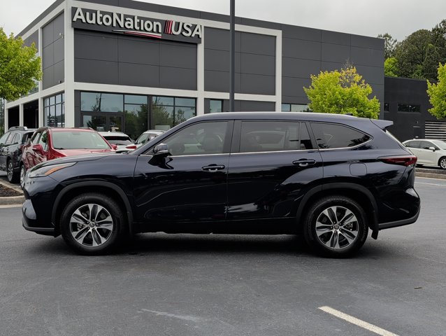 2025 Toyota Highlander XLE