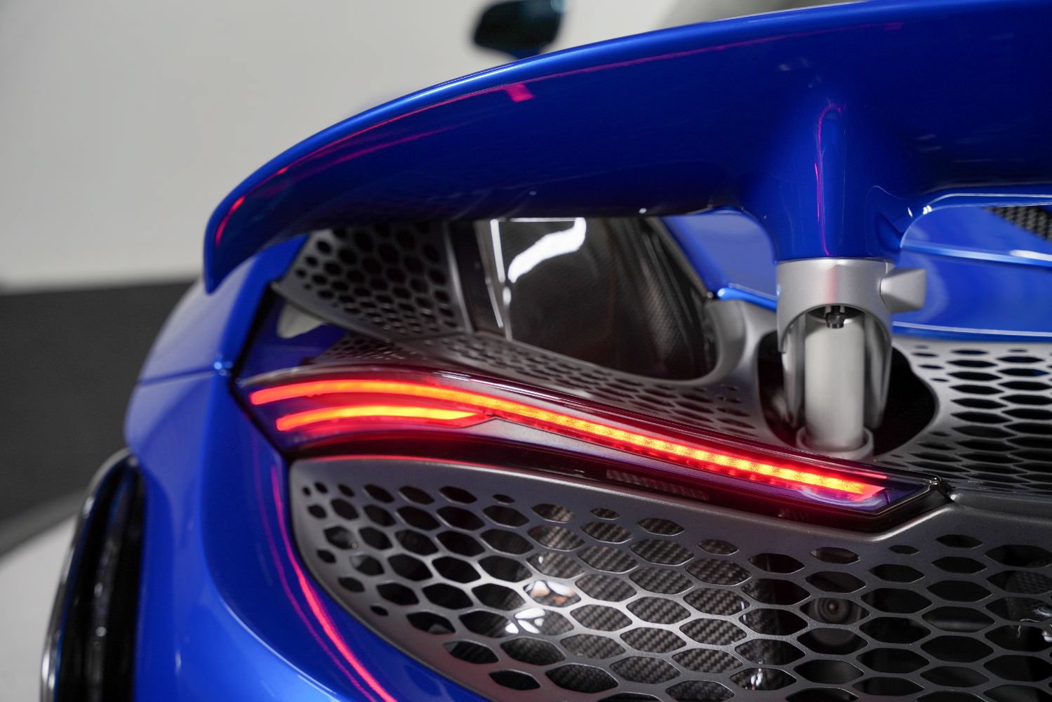 Used 2022 McLaren 765LT photo 24