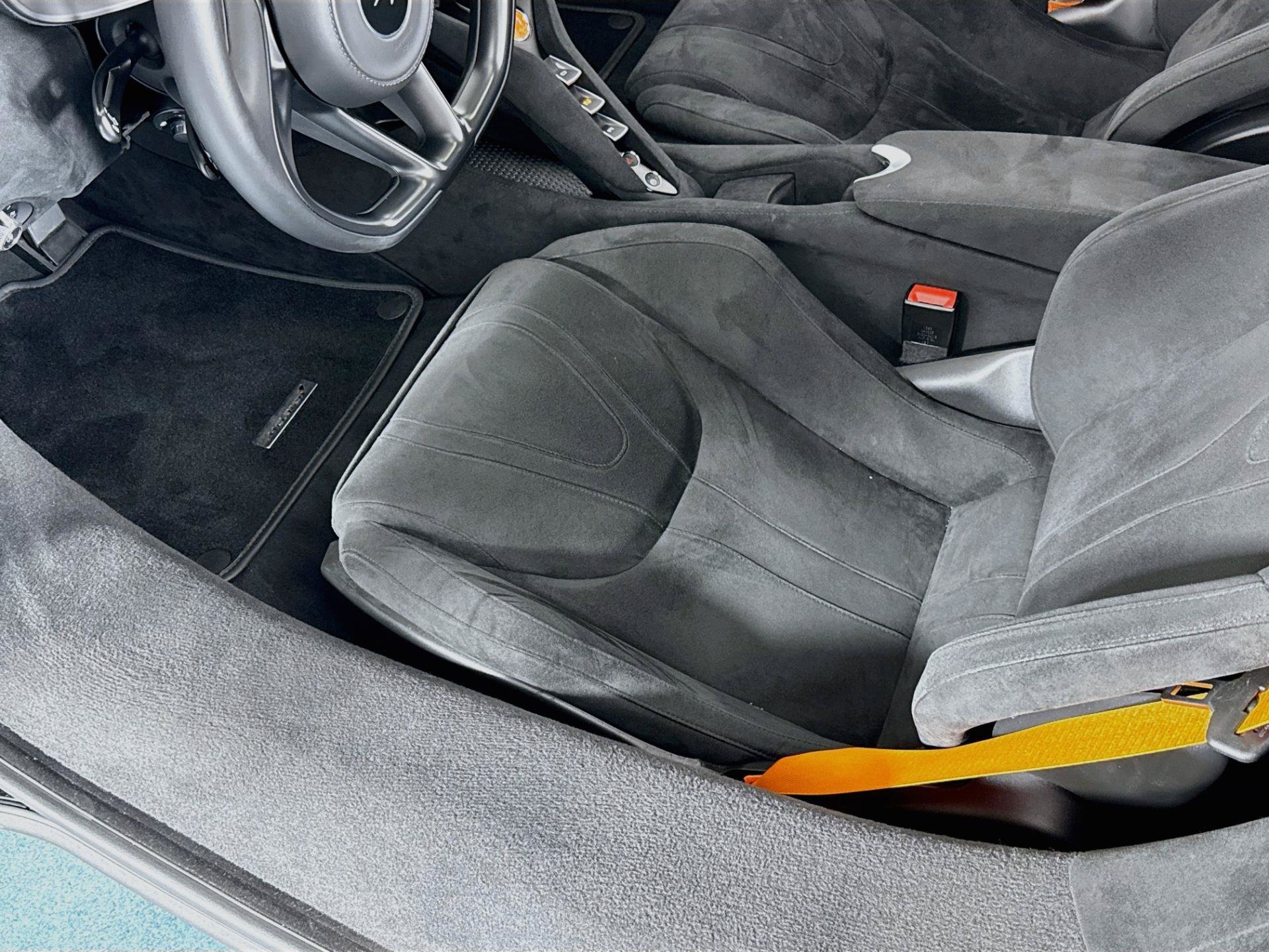 Used 2025 McLaren 750S photo 21
