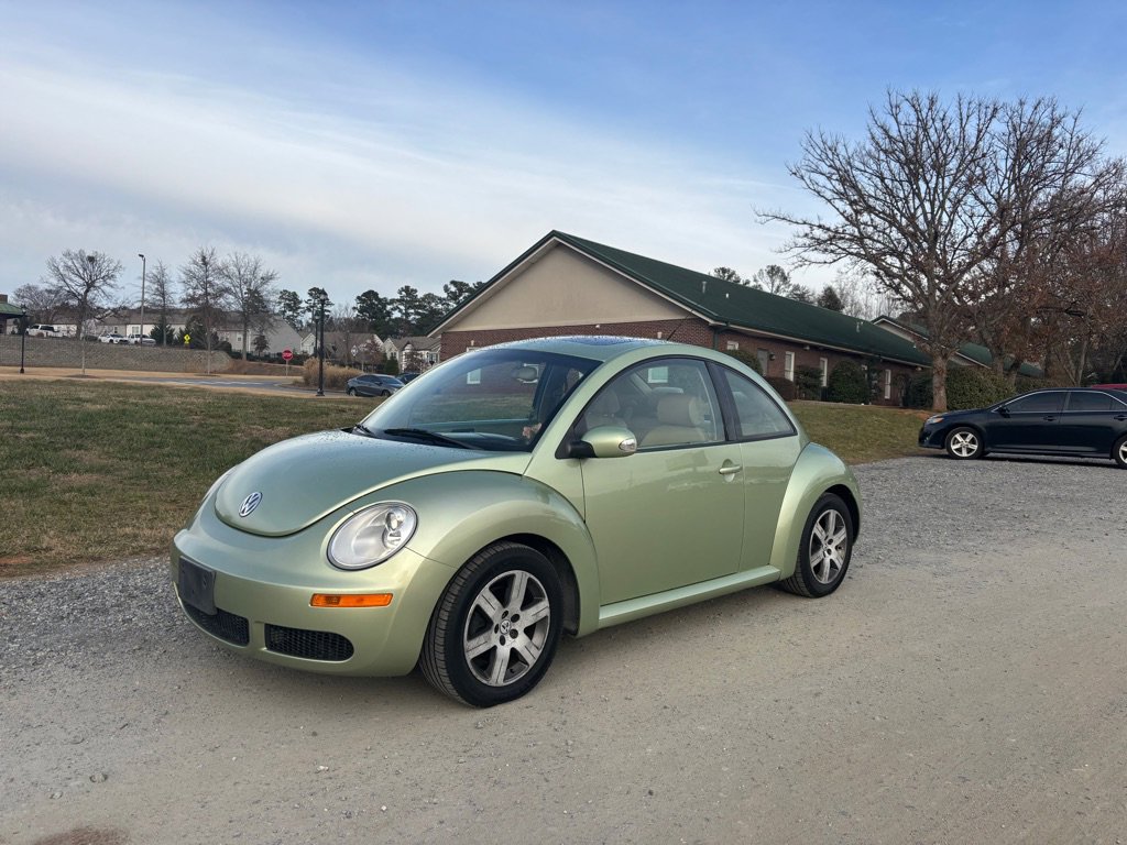 2006 Volkswagen Beetle Coupe w/ Package 1