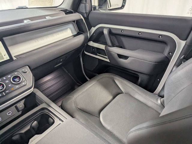 2023 Land Rover Defender 110 S