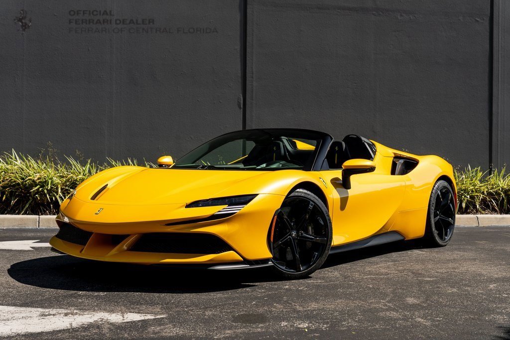 Where can you find a Ferrari yellow black? We list the best dealers and amazing online finds for you!