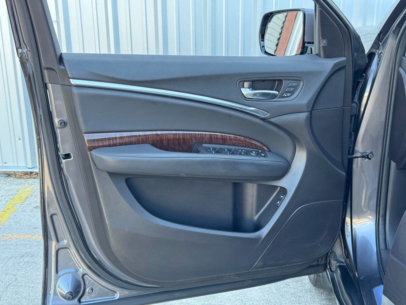 2017 Acura MDX FWD w/ Technology Package