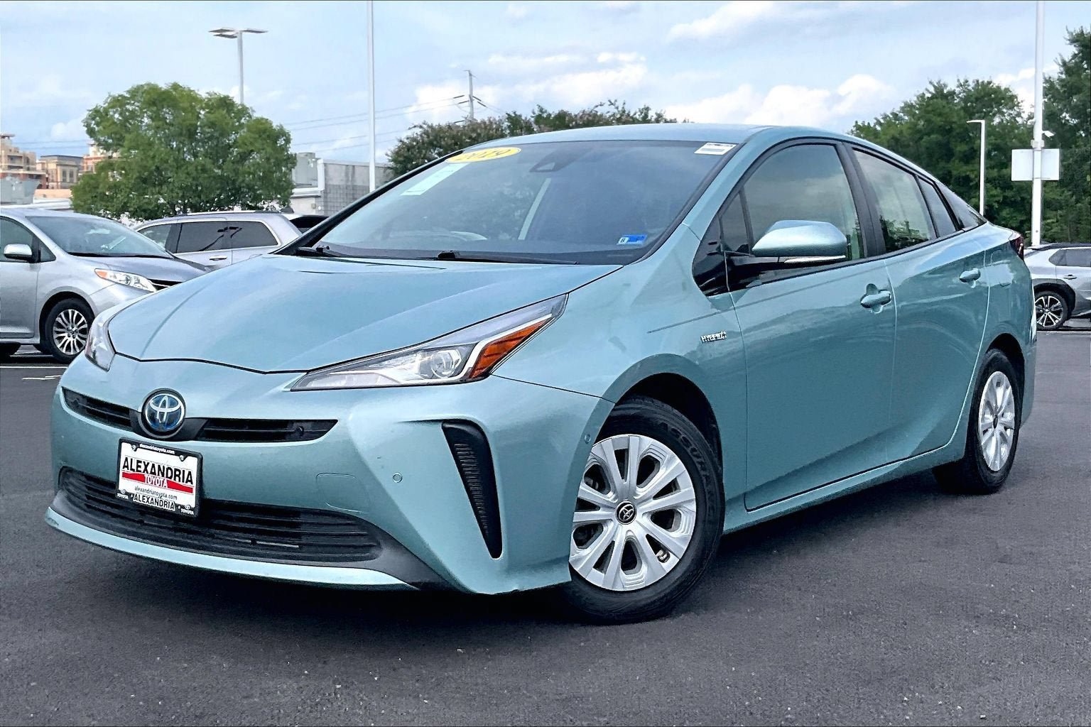 Used 2019 Toyota Prius LE