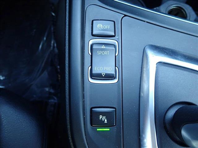 2017 BMW 320i xDrive Sedan