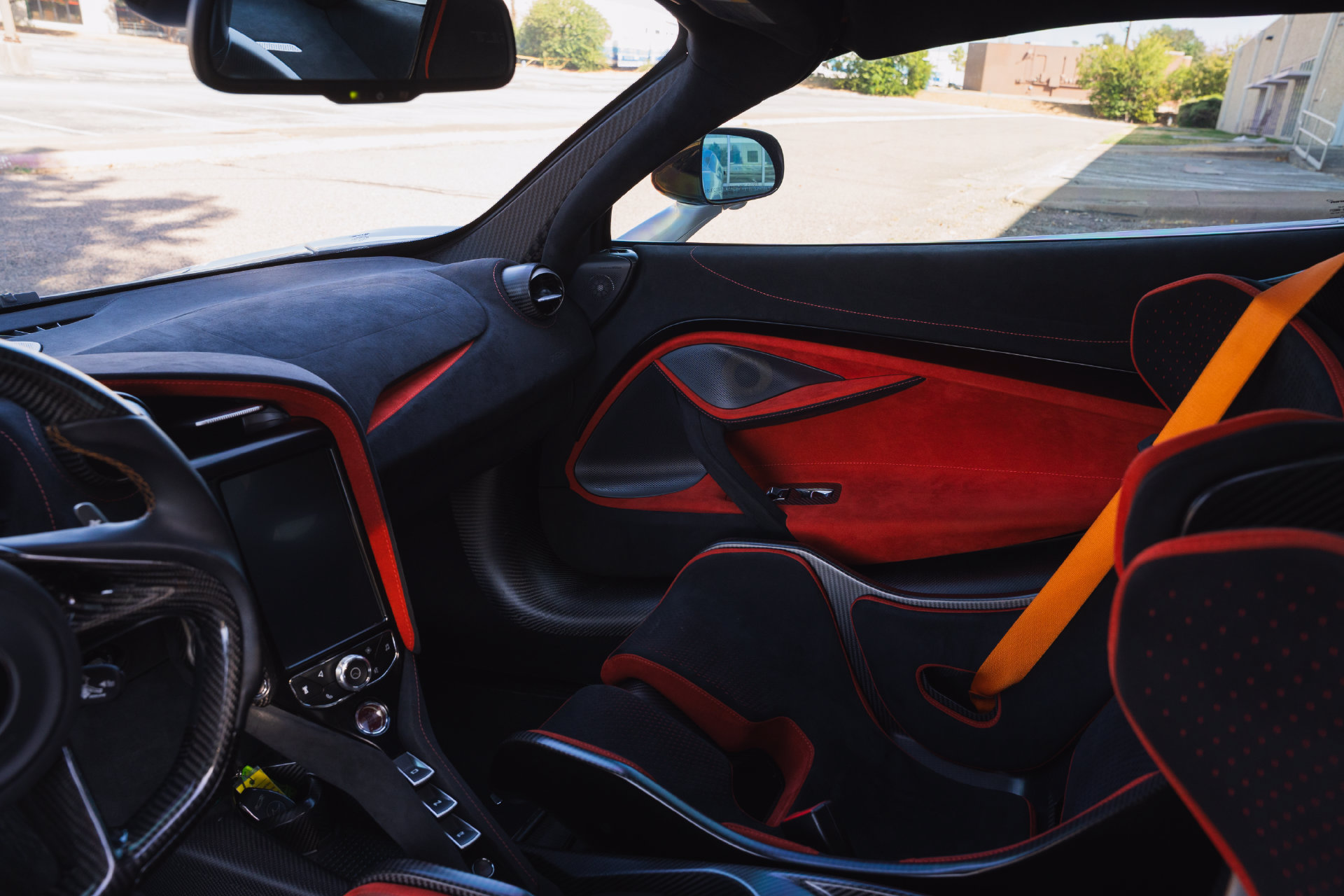 Used 2021 McLaren 765LT photo 62