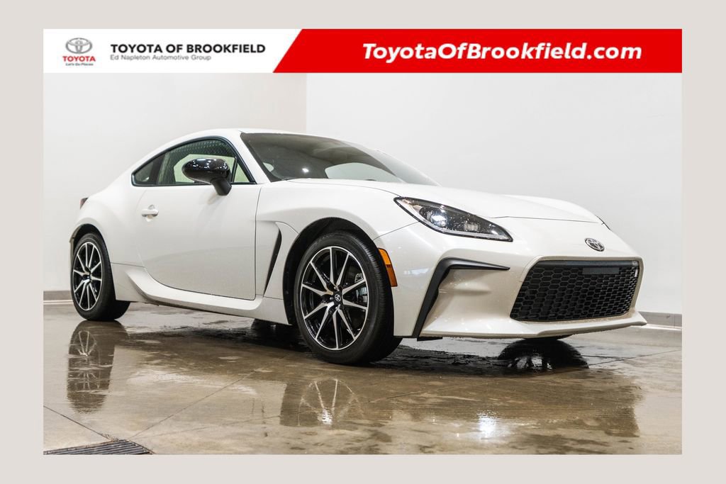 Used 2025 Toyota GR86 w/ ALL Weather Mat Package (TMS)