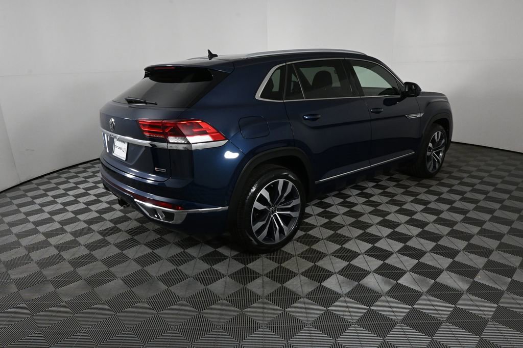 2022 Volkswagen Atlas Cross Sport SEL Premium R-Line