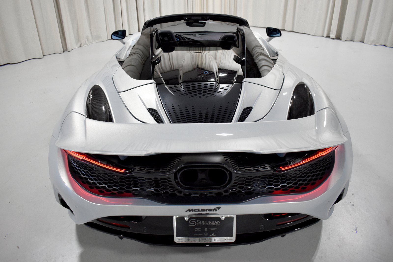 Used 2025 McLaren 750S Spider photo 13
