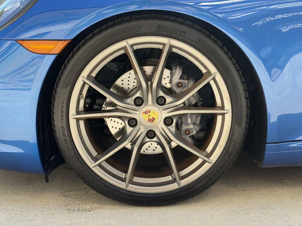 2017 Porsche 911 Carrera