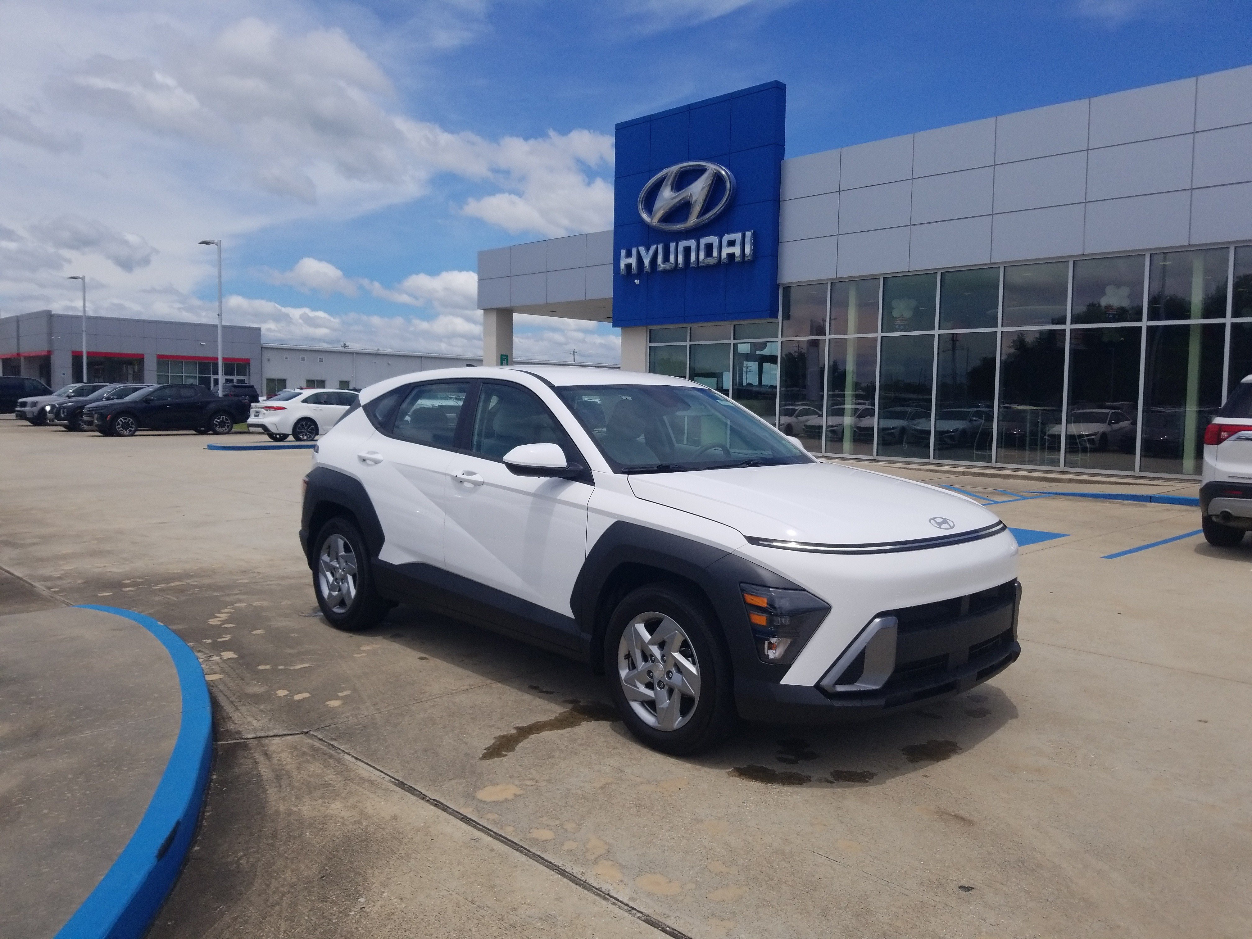 Used 2025 Hyundai Kona SE