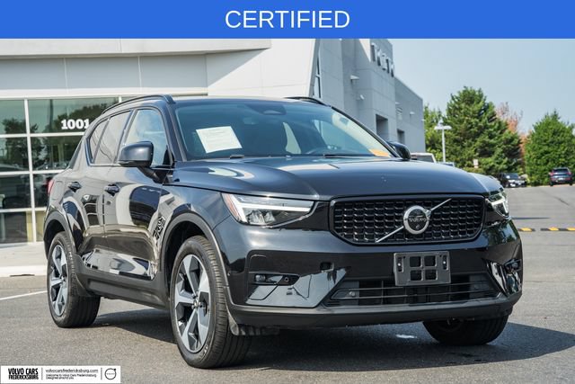 Certified 2023 Volvo XC40 B5 Plus w/ Protection Package Premier