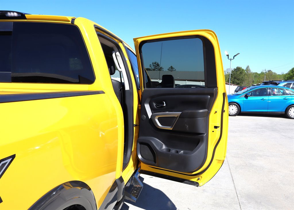 2016 Nissan Titan PRO-4X