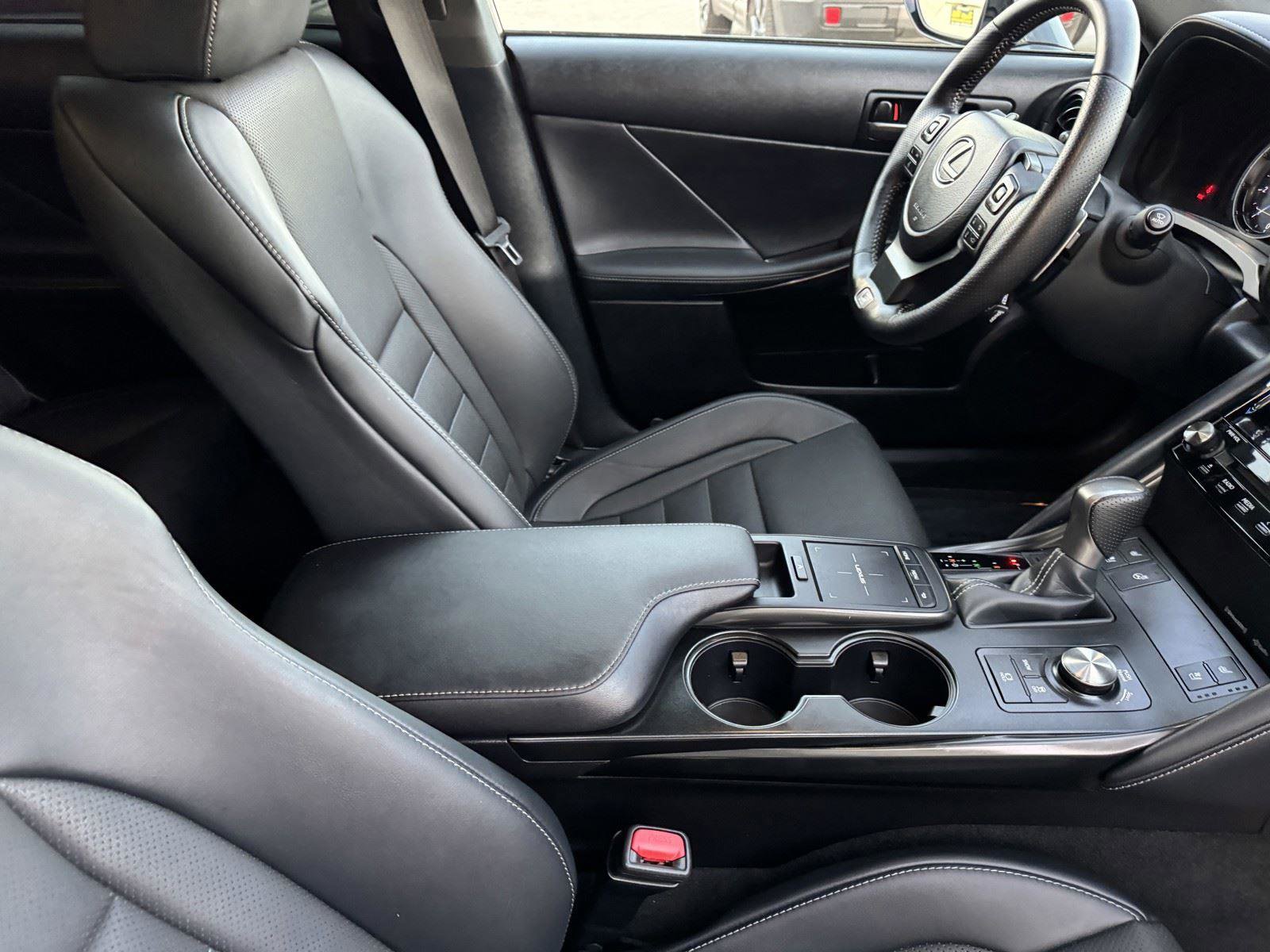 2025 Lexus IS 350 F Sport